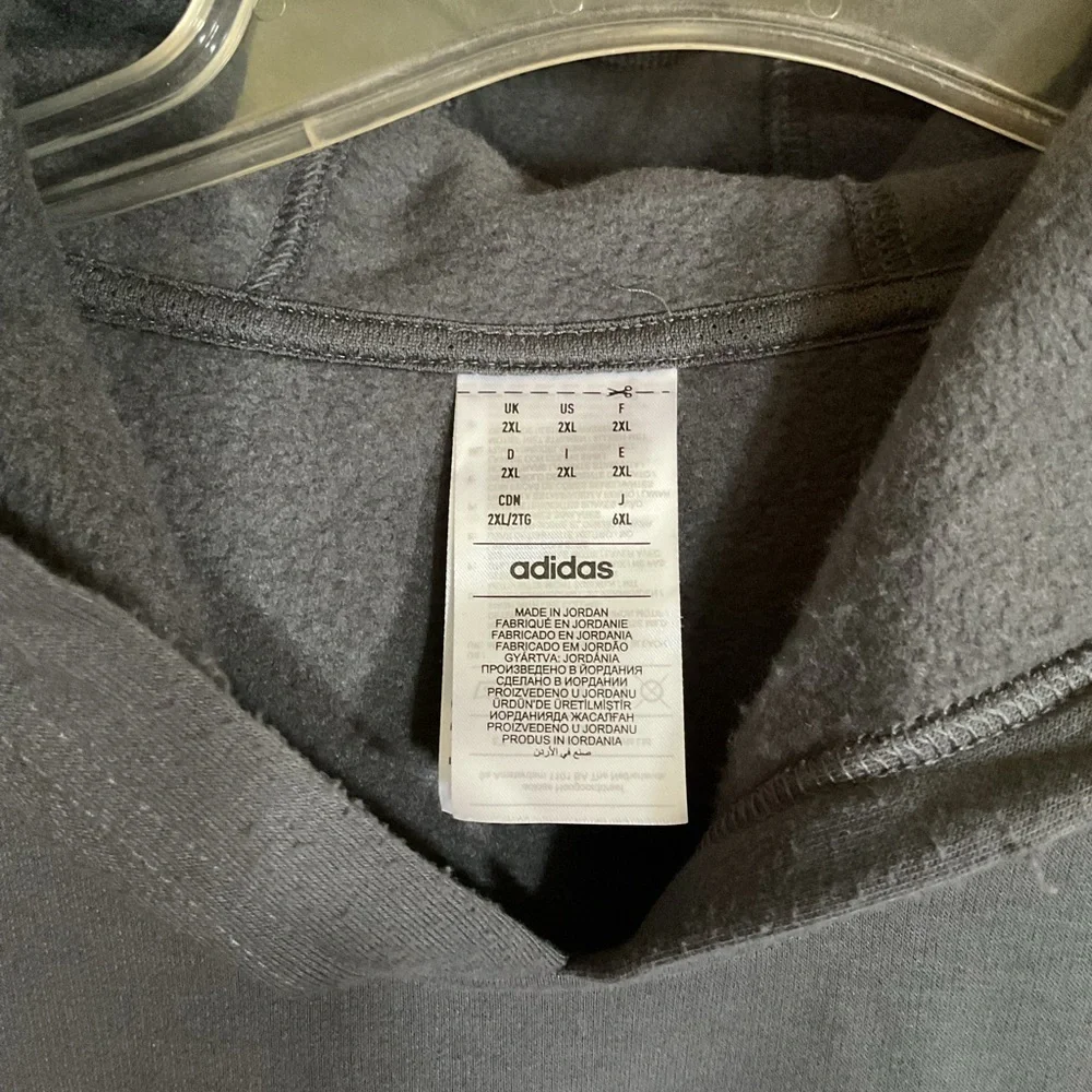 Adidas men’s Charcoal Sweatshirt size 2xl